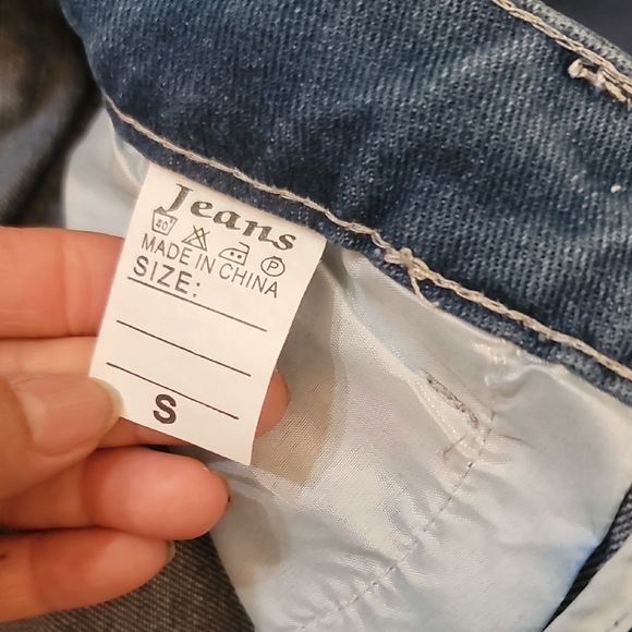 Floral Patch High Rise Jeans - Blue - Picture 2 of 3